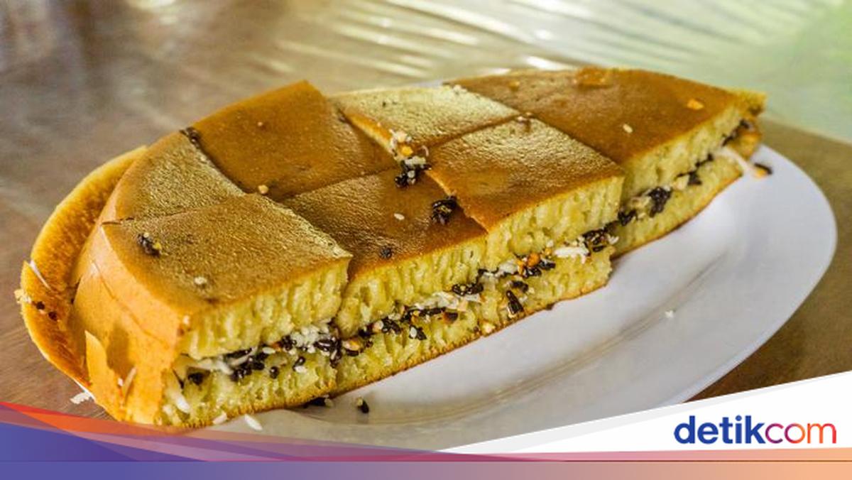 Martabak Bangka Manis di Karangkandri: Rasa yang Menggigit Jiwa Cilacap